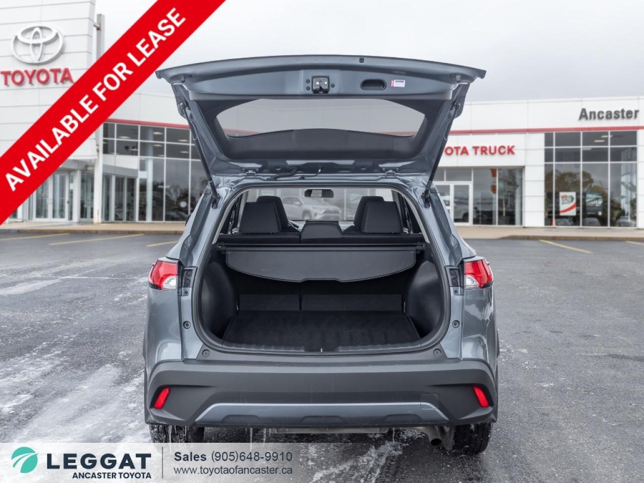 2024 Toyota Corolla Cross LE AWD Photo