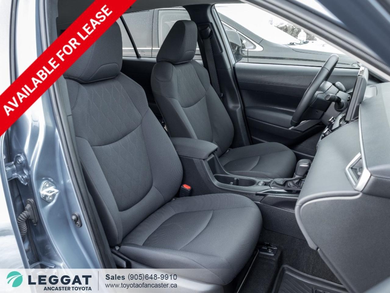 2024 Toyota Corolla Cross LE AWD Photo