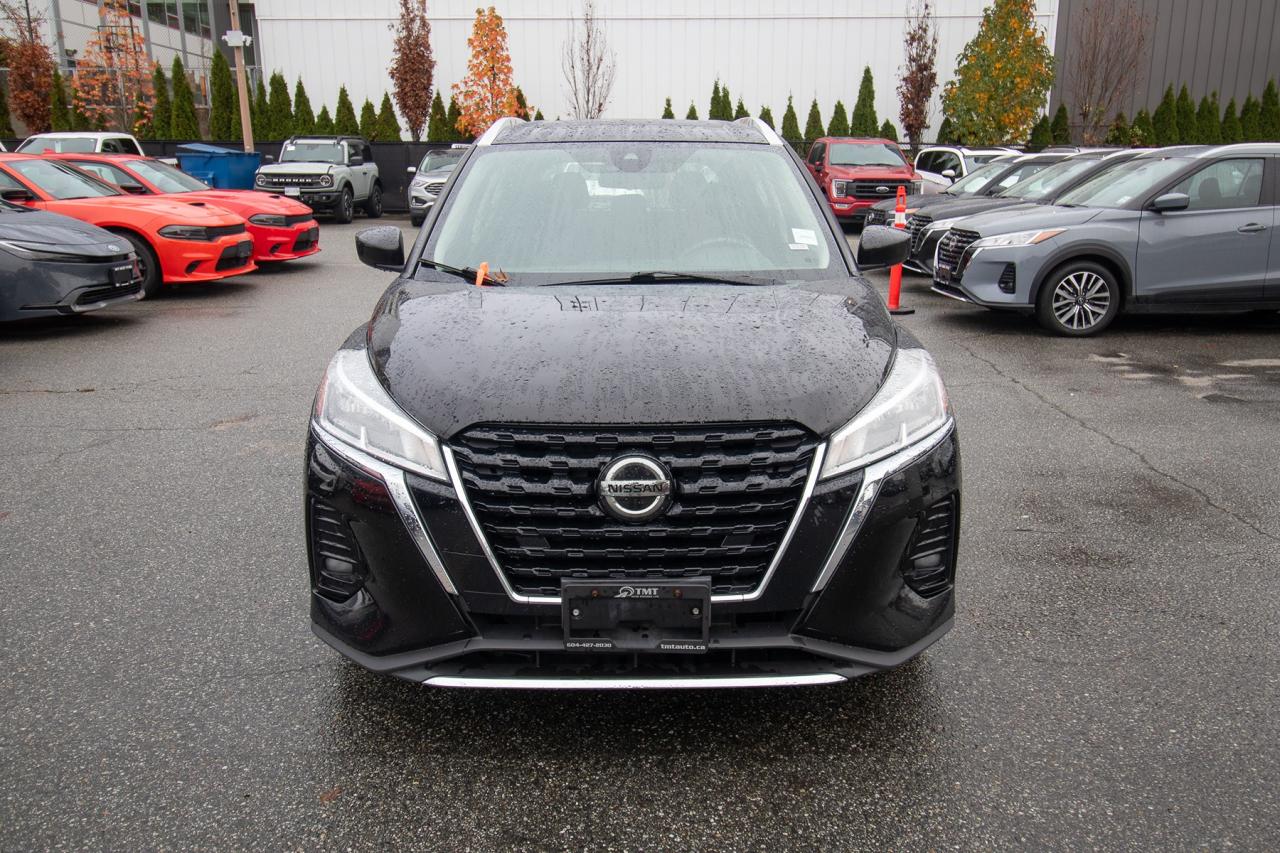 2021 Nissan Kicks SV Photo3