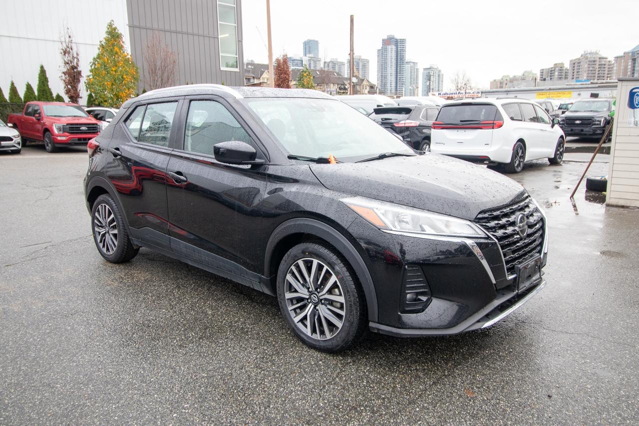 2021 Nissan Kicks SV Photo4