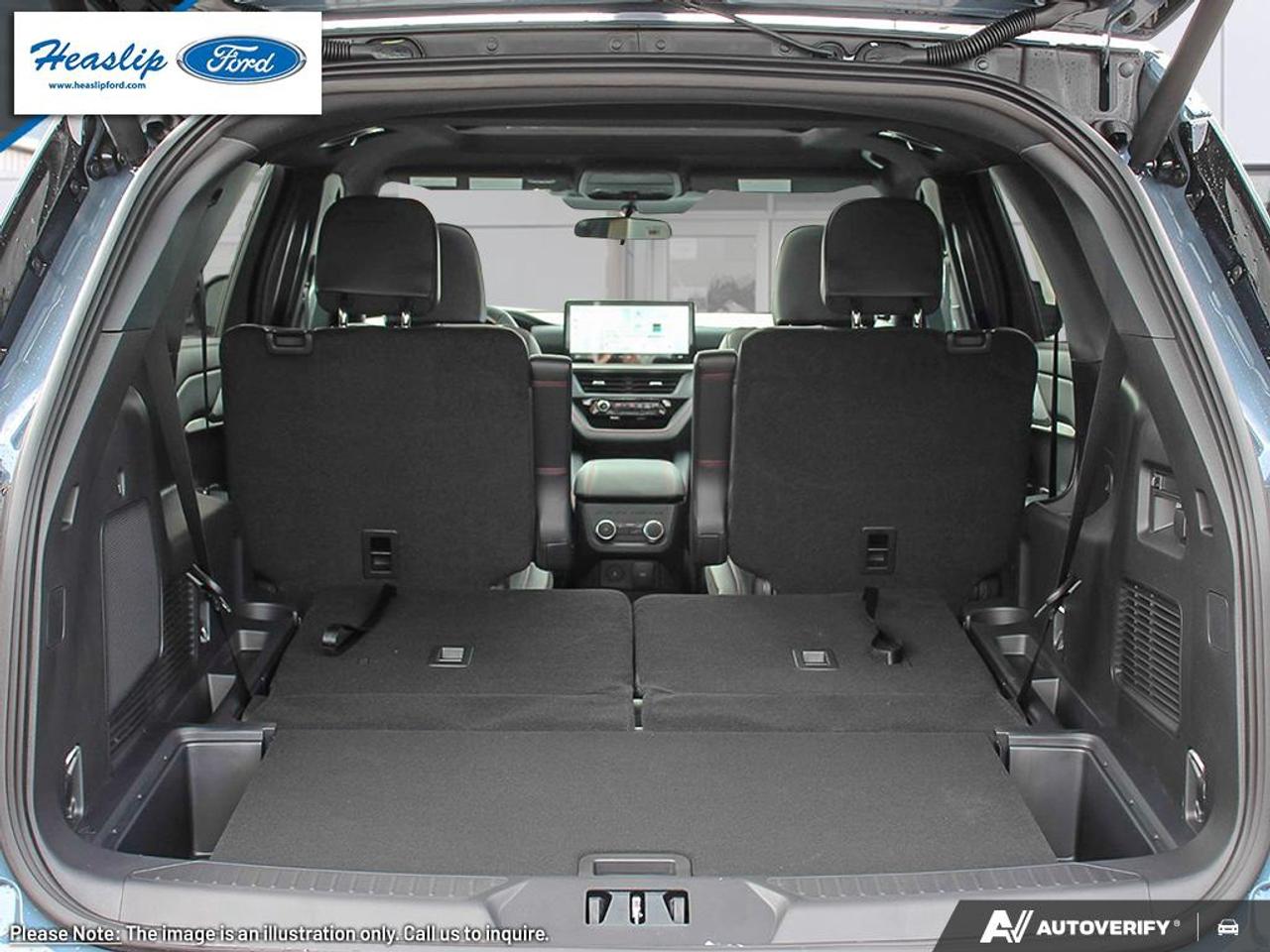 2026 Ford Explorer ST-Line Photo