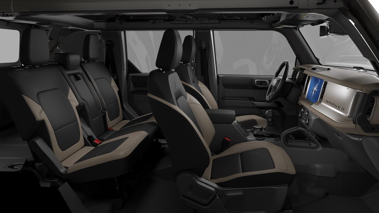 2026 Ford Bronco Outer Banks Photo