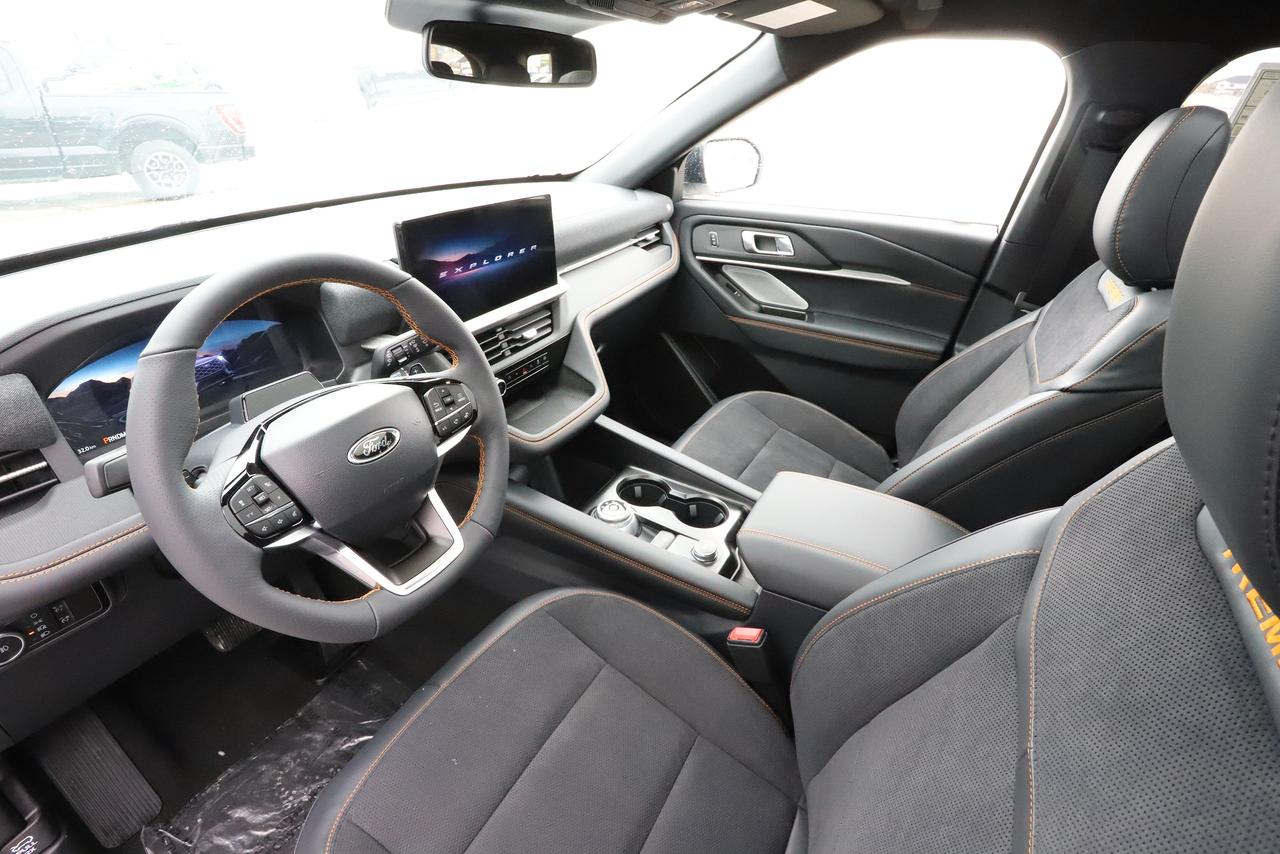 2026 Ford Explorer Tremor 4WD Photo1
