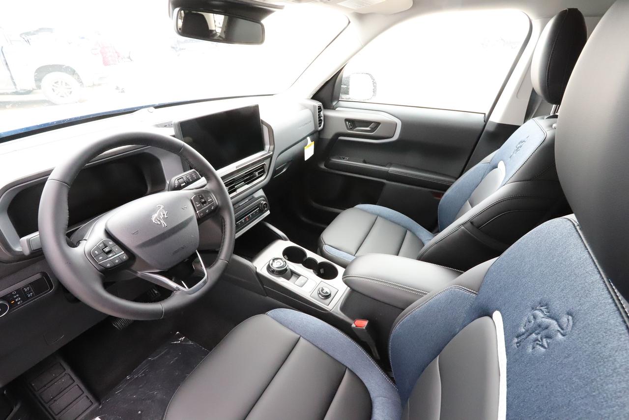 2026 Ford Bronco Sport Outer Banks 4x4 Photo