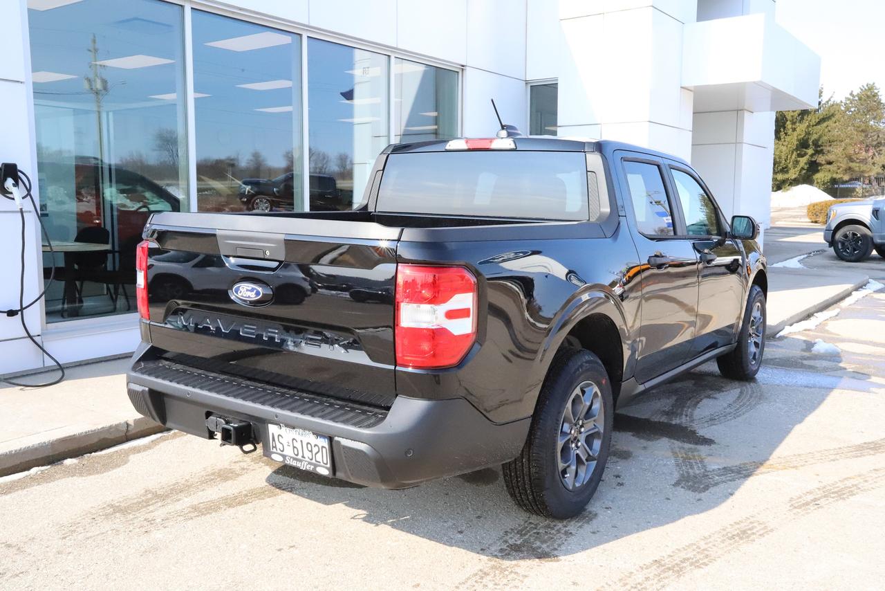 2026 Ford Maverick XLT AWD SuperCrew Photo3