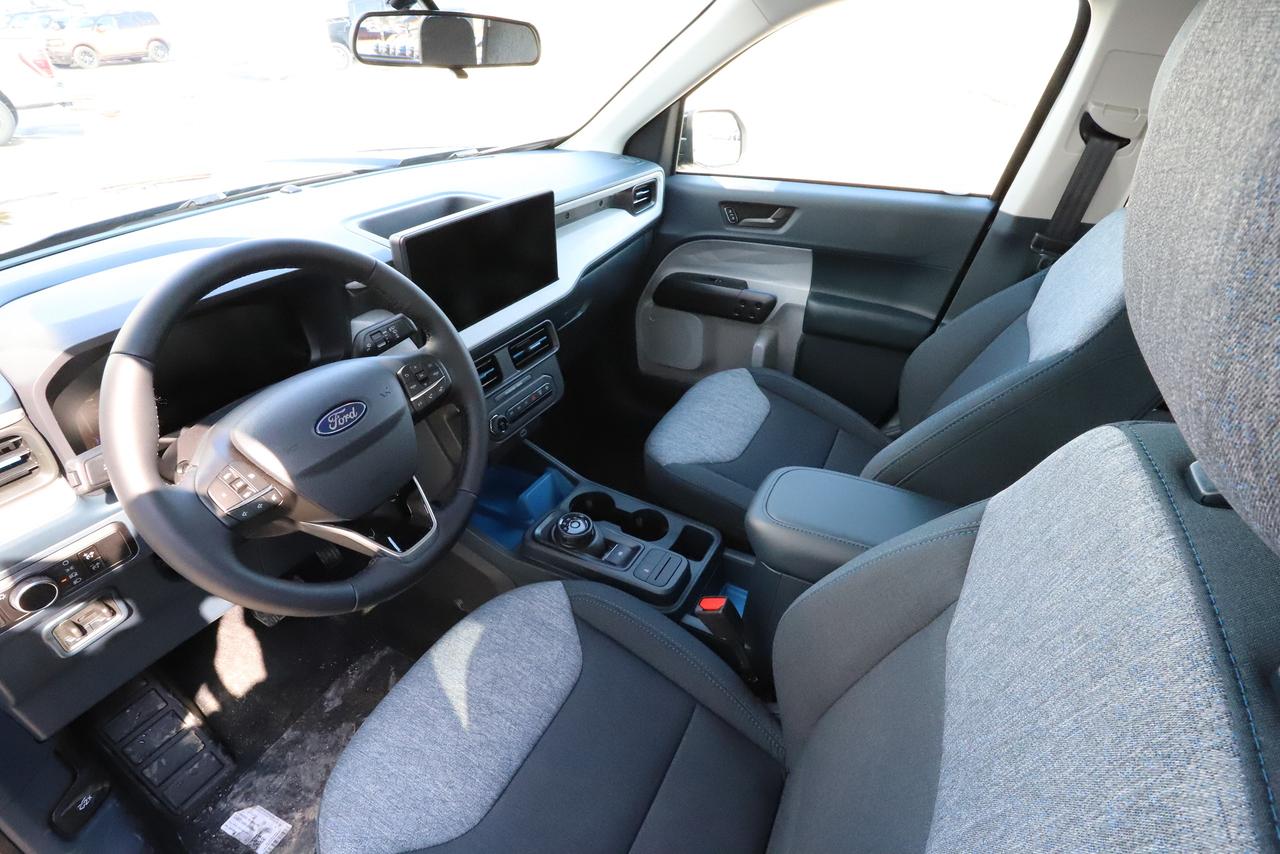 2026 Ford Maverick XLT AWD SuperCrew Photo1