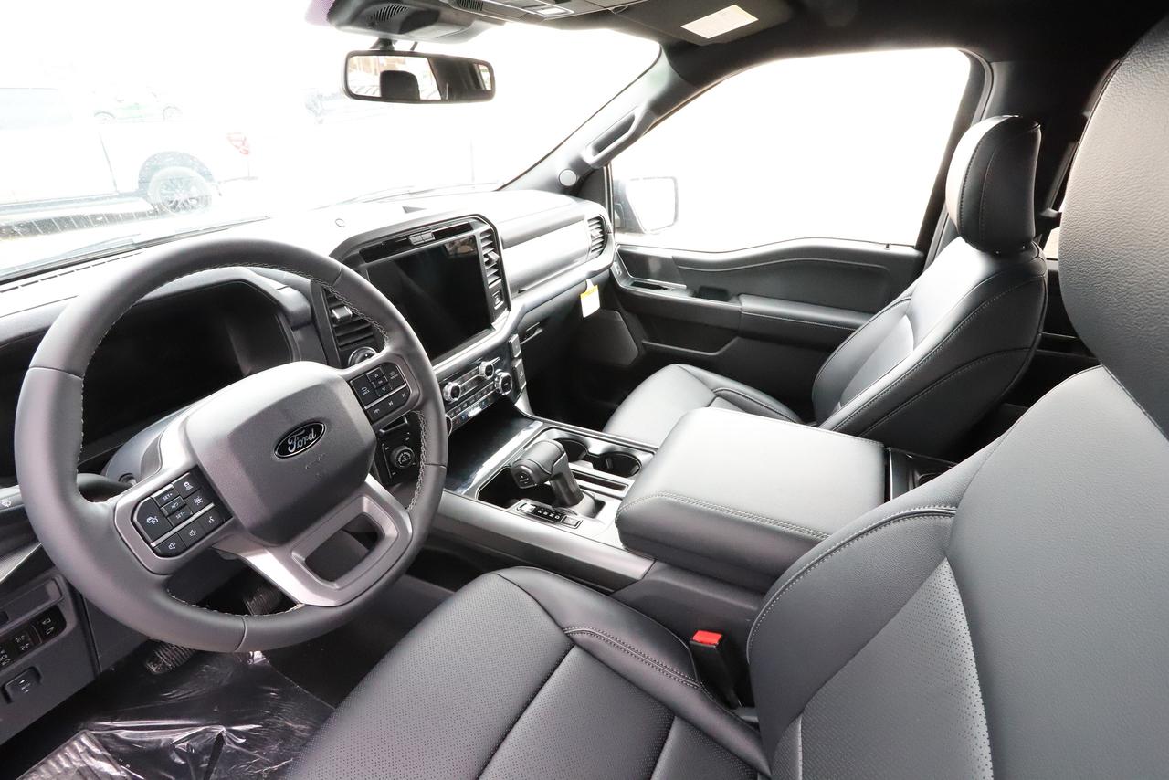 2026 Ford F-150 Lariat 4WD SuperCrew 5.5' Box Photo1