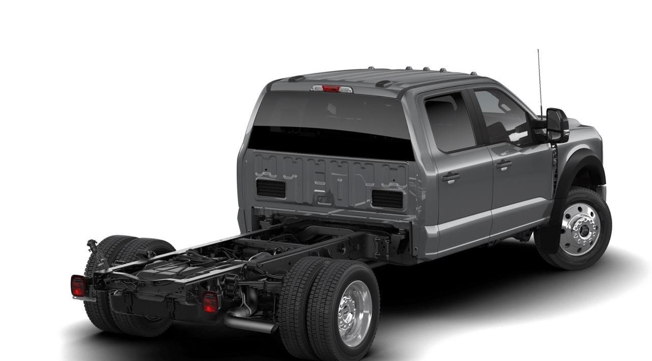 2026 Ford F-450 4X4 CREW CHAS CAB DR Photo