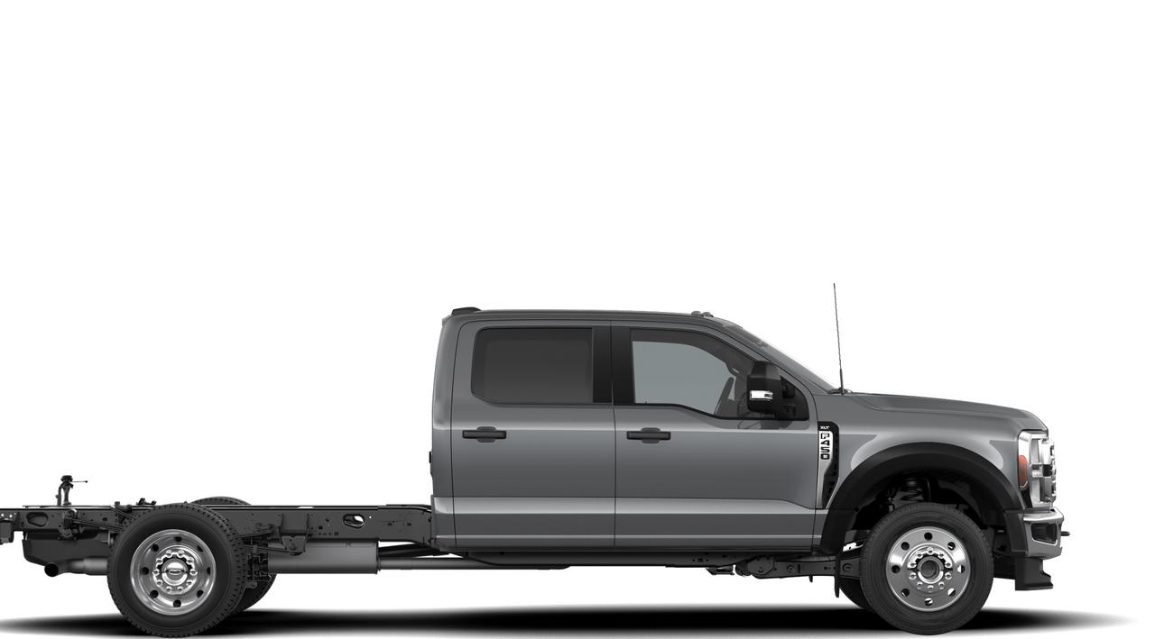 2026 Ford F-450 4X4 CREW CHAS CAB DR Photo