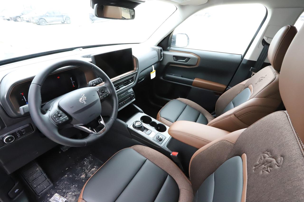 2026 Ford Bronco Sport Outer Banks 4x4 Photo