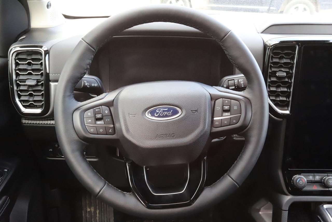 2026 Ford Ranger LARIAT 4WD SuperCrew 5' Box Photo
