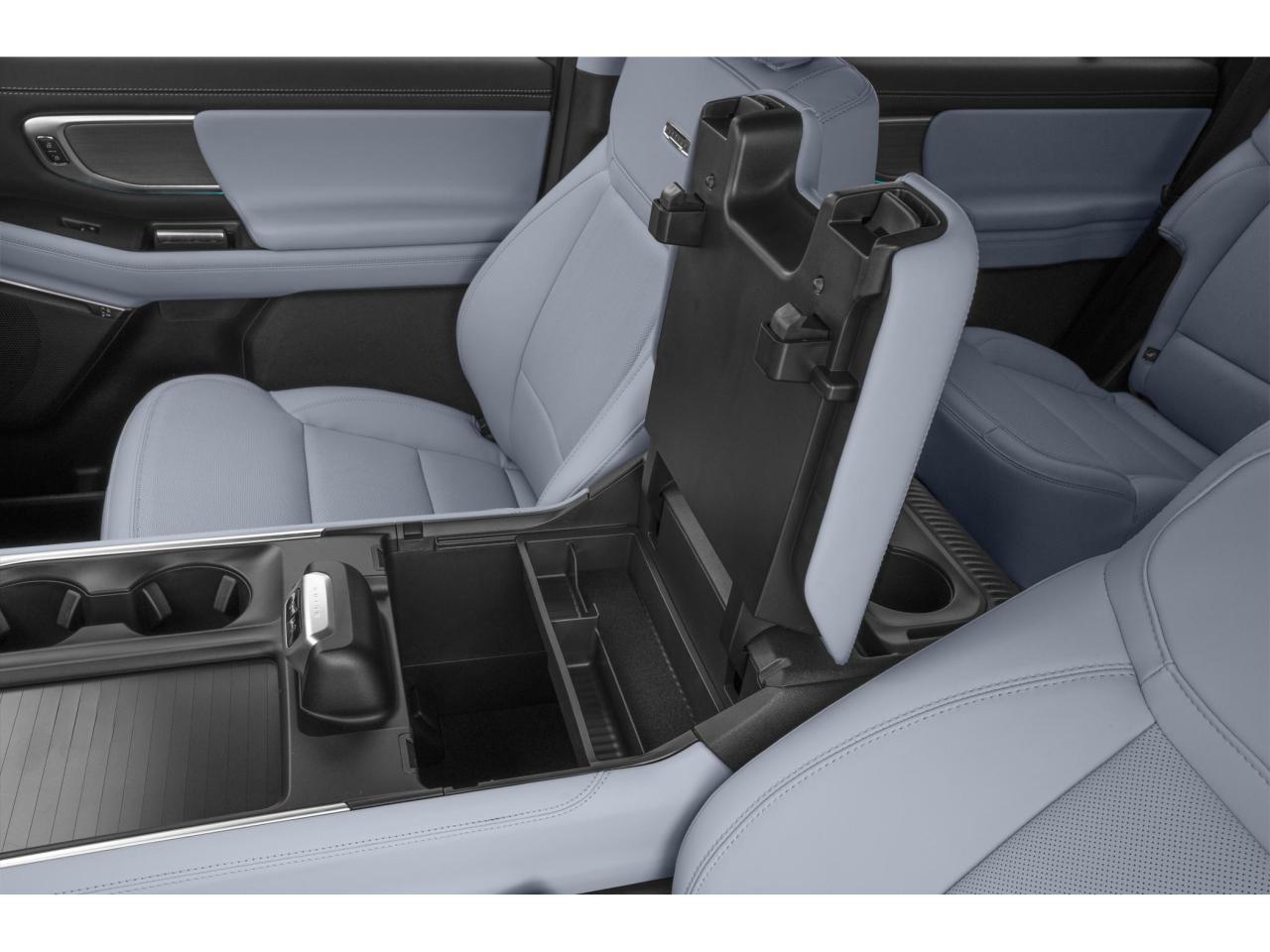 2026 Ford Expedition Platinum Photo