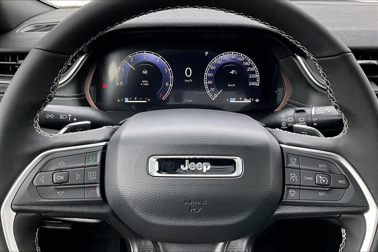 2025 Jeep Grand Cherokee L ALTITUDE | Sunroof | 7-PASSENGER | Tow Pkg 4x4 Photo