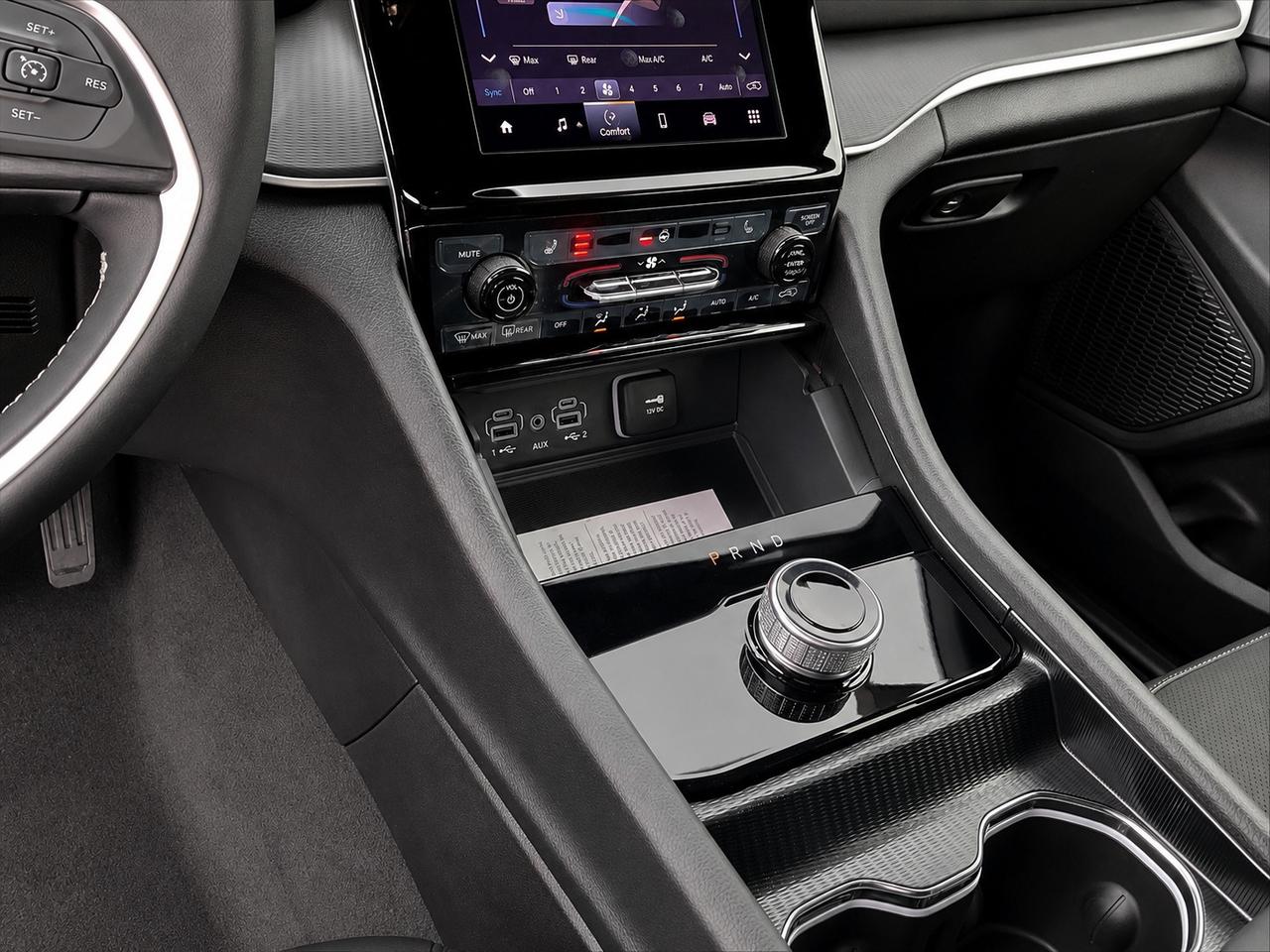 2025 Jeep Grand Cherokee L L ALTITUDE | Sunroof | 7-PASSENGER | Tow Pkg 4x4 Photo