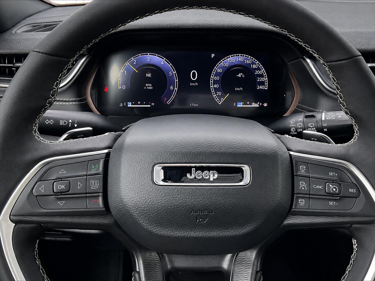 2025 Jeep Grand Cherokee L L ALTITUDE | Sunroof | 7-PASSENGER | Tow Pkg 4x4 Photo