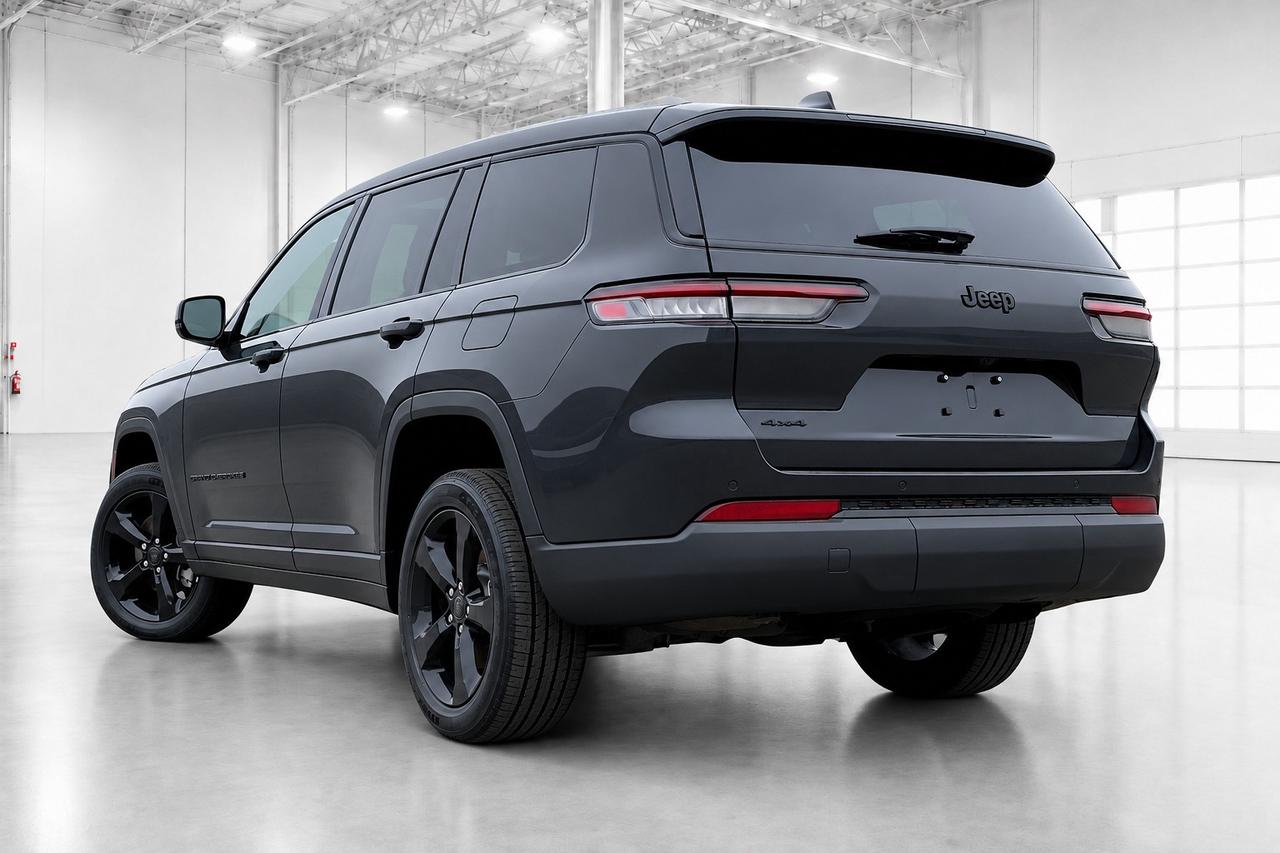 2025 Jeep Grand Cherokee L ALTITUDE | Leather | Sunroof | 7-PASS | Tow Pkg Photo2