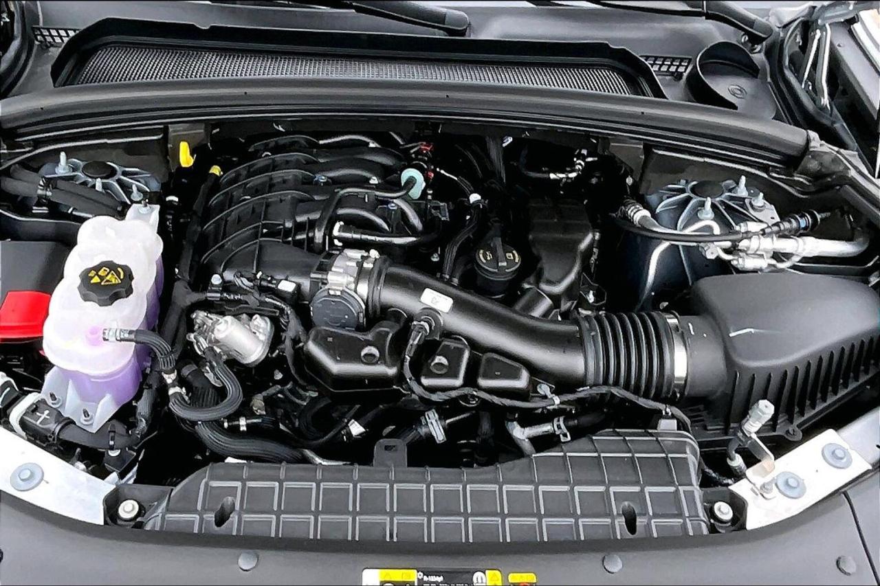 2025 Jeep Grand Cherokee L ALTITUDE 4X4 | Leather | Power Sunroof | Tow Pkg Photo