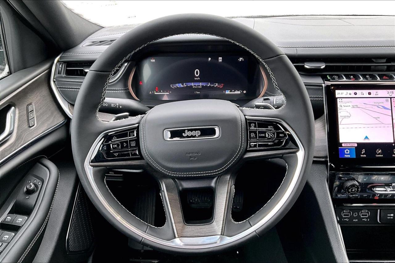 2025 Jeep Grand Cherokee OVERLAND | Pano Roof | Nappa Leather | Air Susp Photo