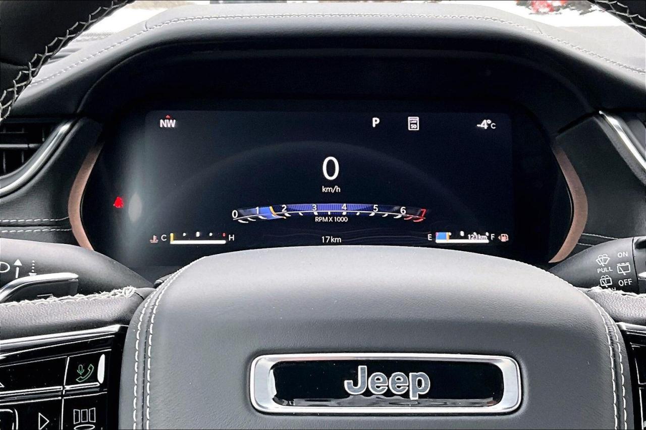 2025 Jeep Grand Cherokee OVERLAND | Pano Roof | Nappa Leather | Air Susp Photo