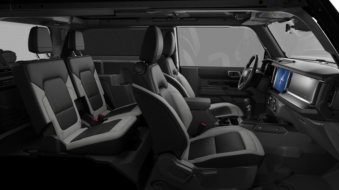 2026 Ford Bronco Base Photo