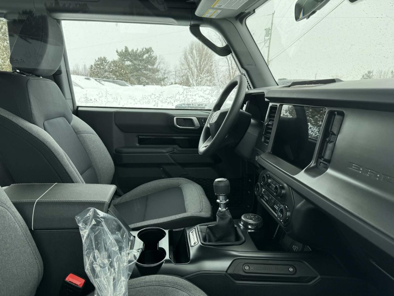 2026 Ford Bronco Base Photo3