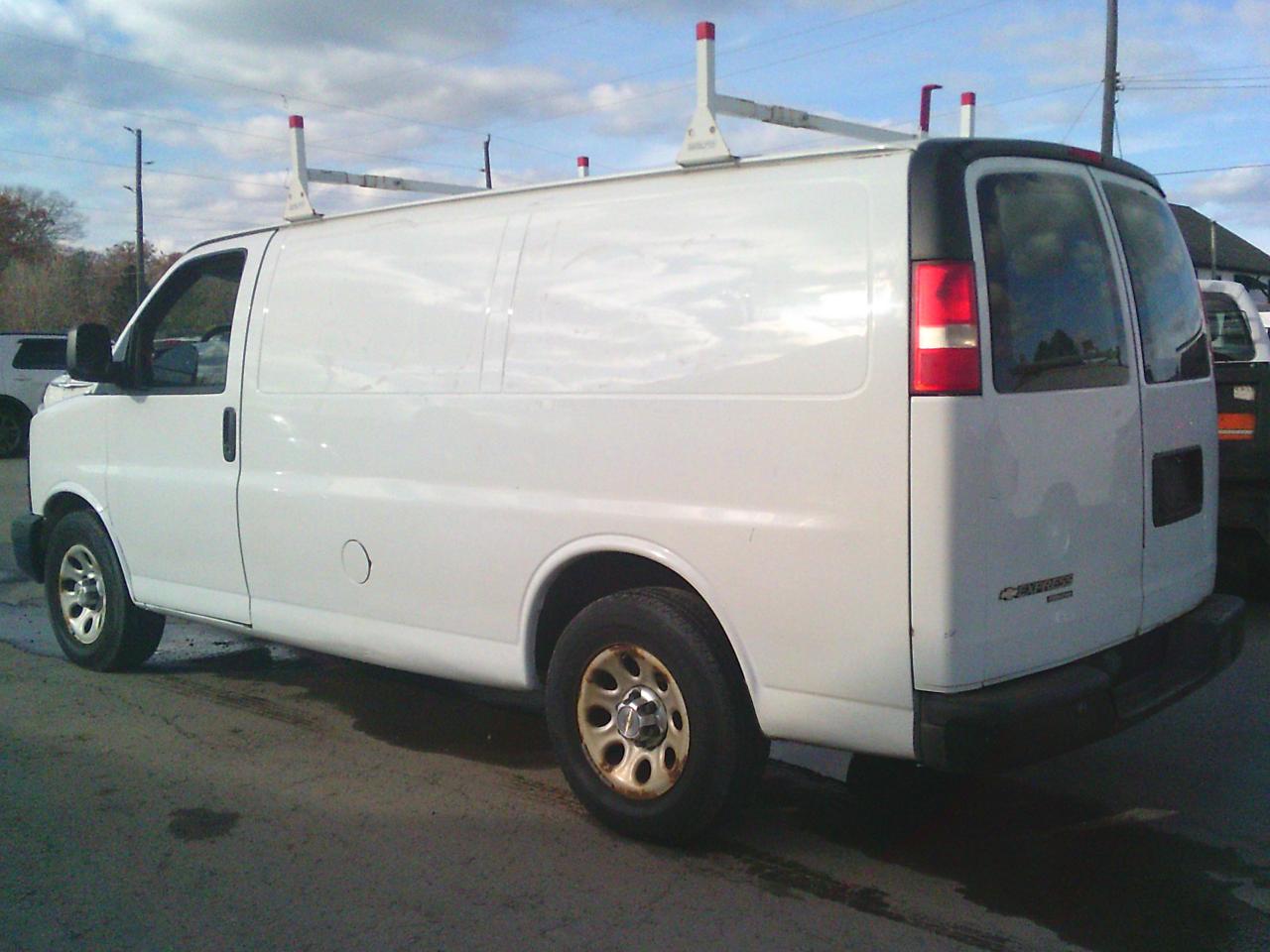 2012 Chevrolet Express RWD 1500 135 - Photo #6