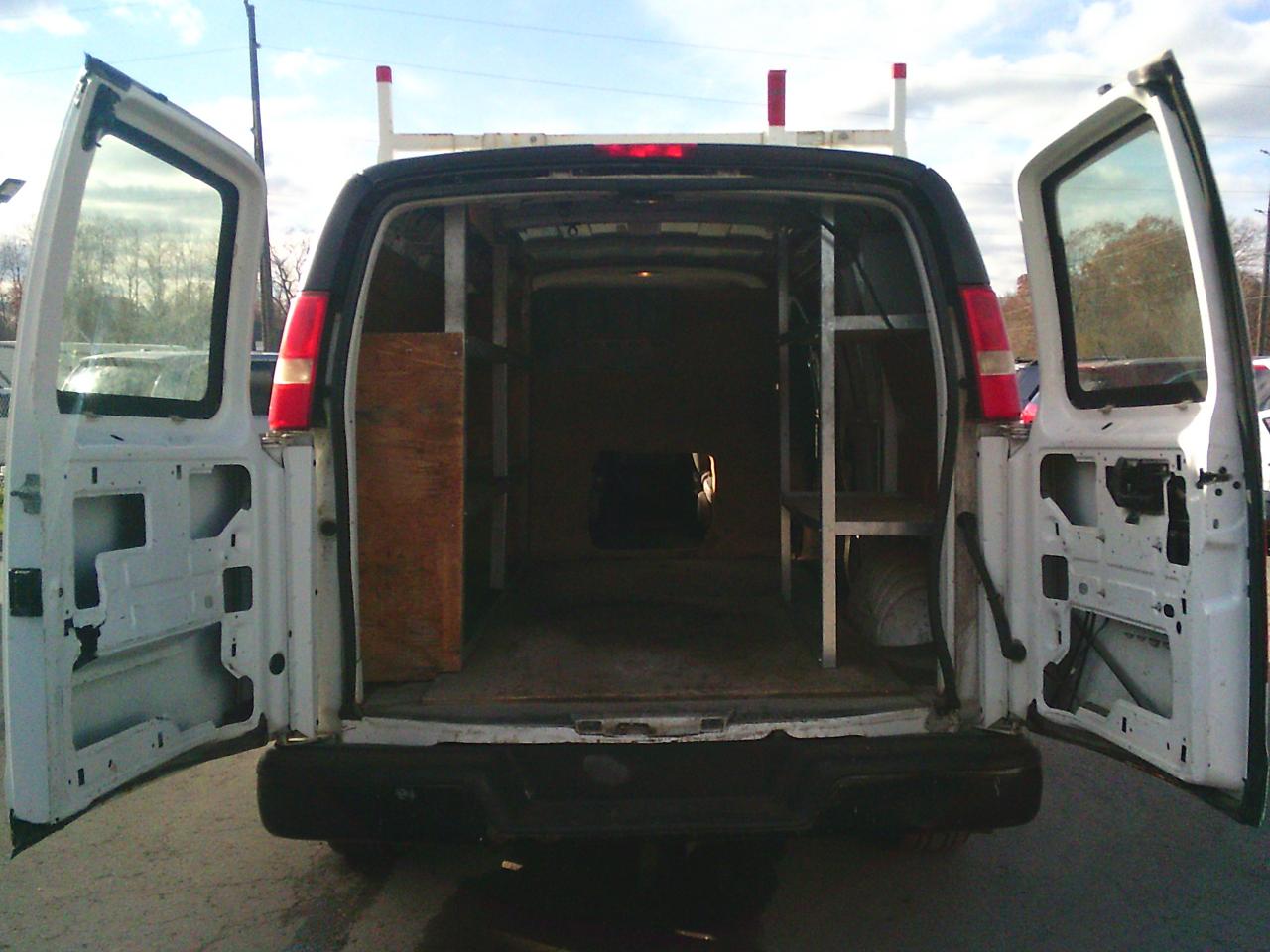 2012 Chevrolet Express RWD 1500 135 - Photo #9