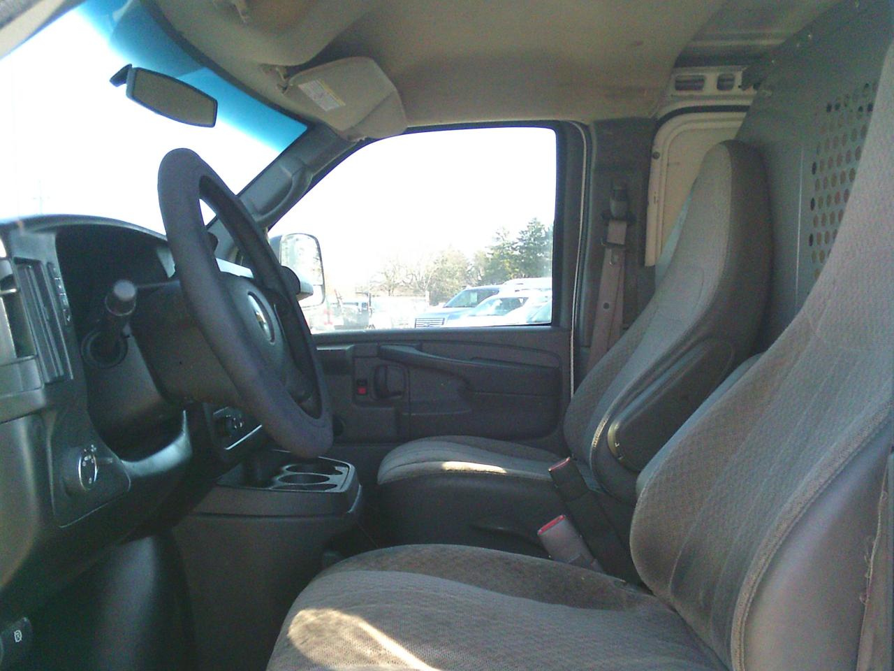 2013 Chevrolet Express RWD 2500 135 - Photo #9