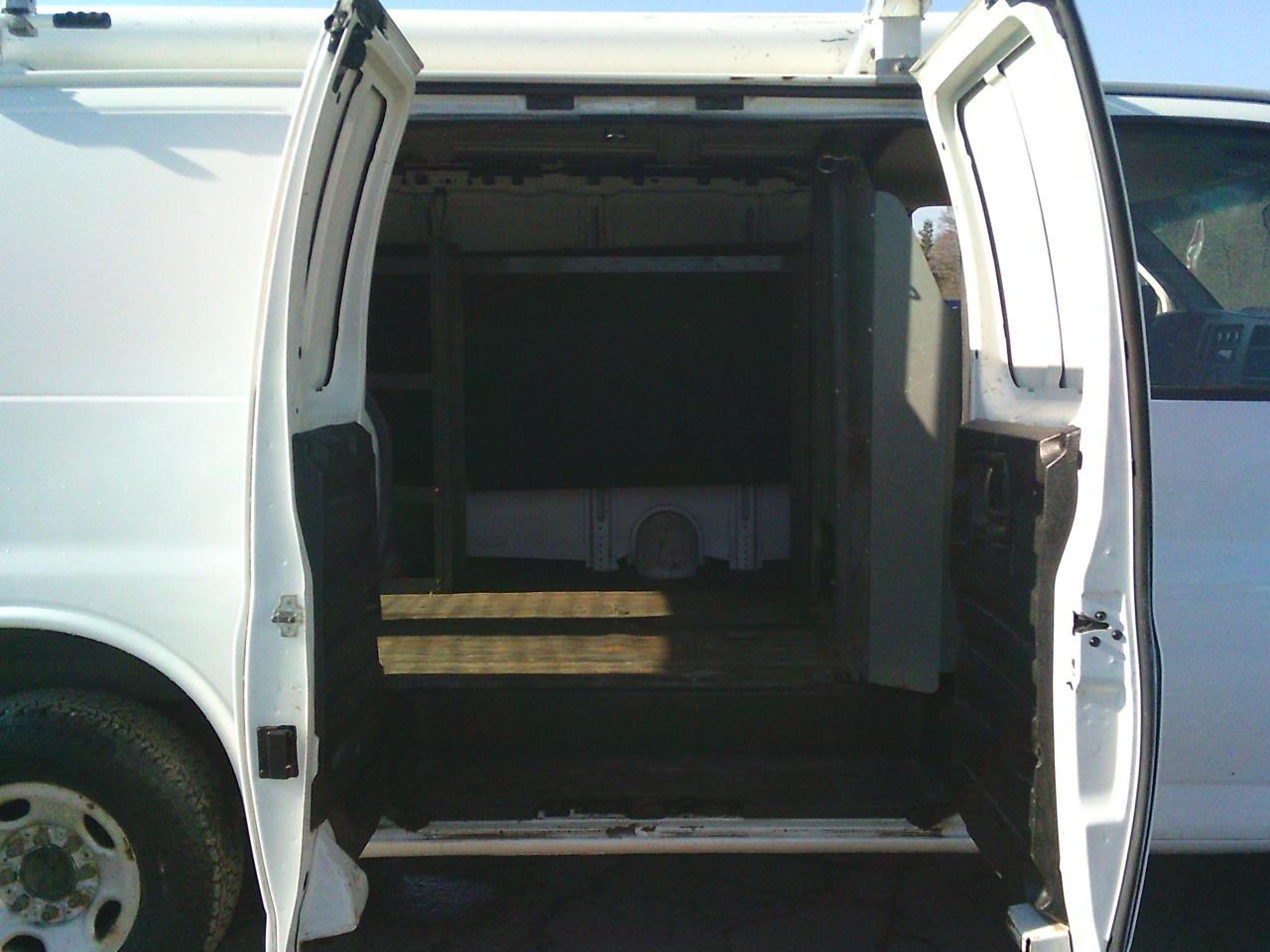 2013 Chevrolet Express RWD 2500 135 - Photo #17