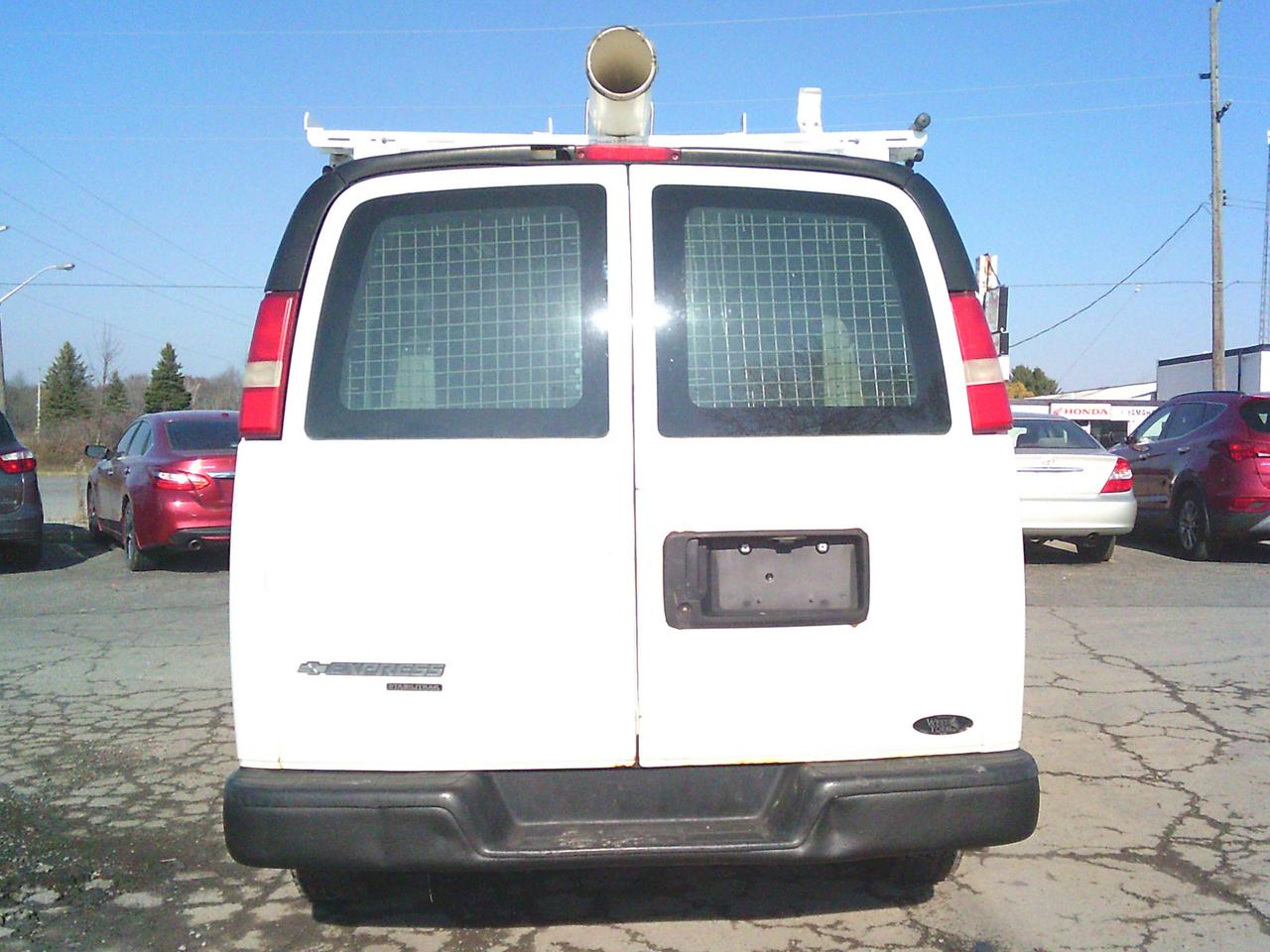 2013 Chevrolet Express RWD 2500 135 Photo4