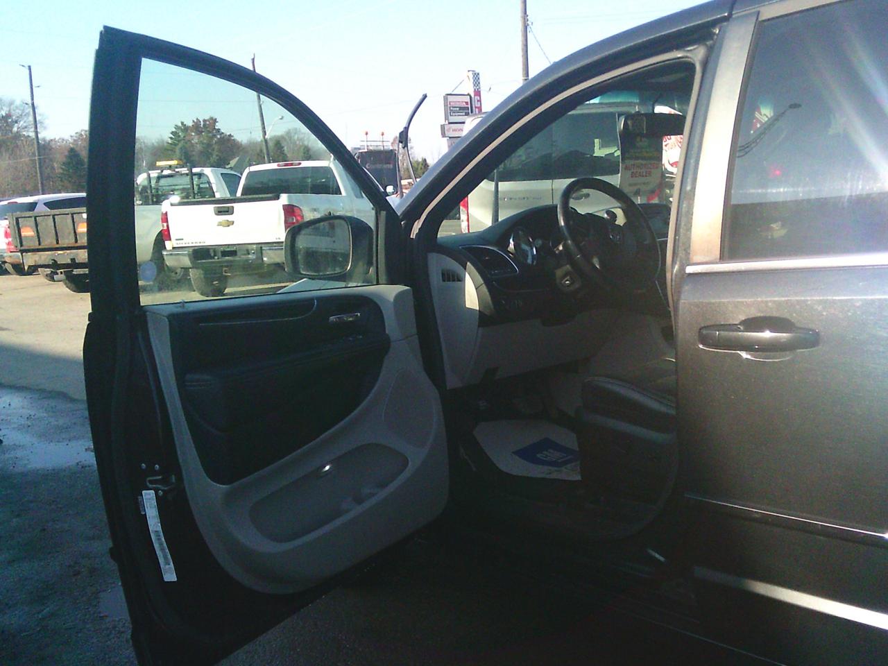 2014 Dodge Grand Caravan 4dr Wgn 30th Anniversary - Photo #9