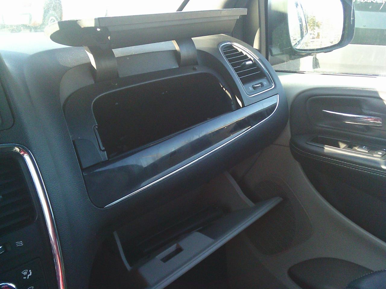 2014 Dodge Grand Caravan 4dr Wgn 30th Anniversary - Photo #17