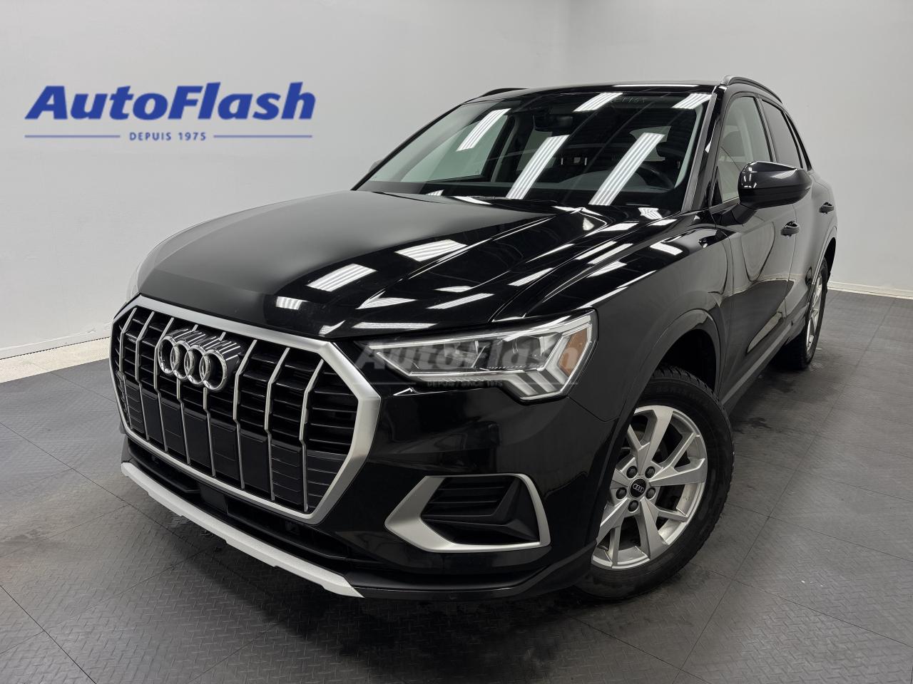 Used 2022 Audi Q3 KOMFORT, AWD, CUIR, TOIT PANO, CARPLAY, CAMERA for sale in Saint-Hubert, QC