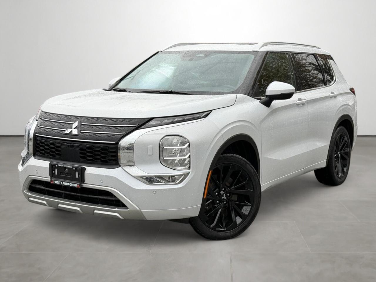 Used 2022 Mitsubishi Outlander GT - Heads Up Display, Navigation, Sunroof for sale in Coquitlam, BC