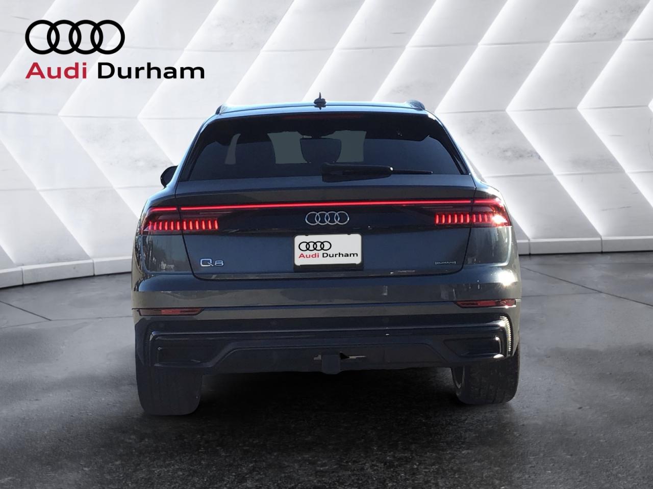 2022 Audi Q8 3.0T Progressiv + 22" Wheels | Blk Pkg | Hitch Photo