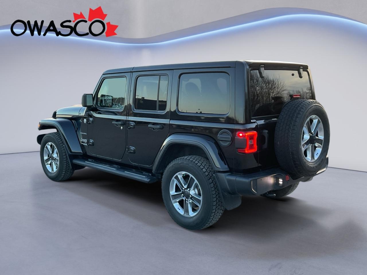 2021 Jeep Wrangler 3.6L Unlimited Sahara! Hybrid! Ready for You! Photo3