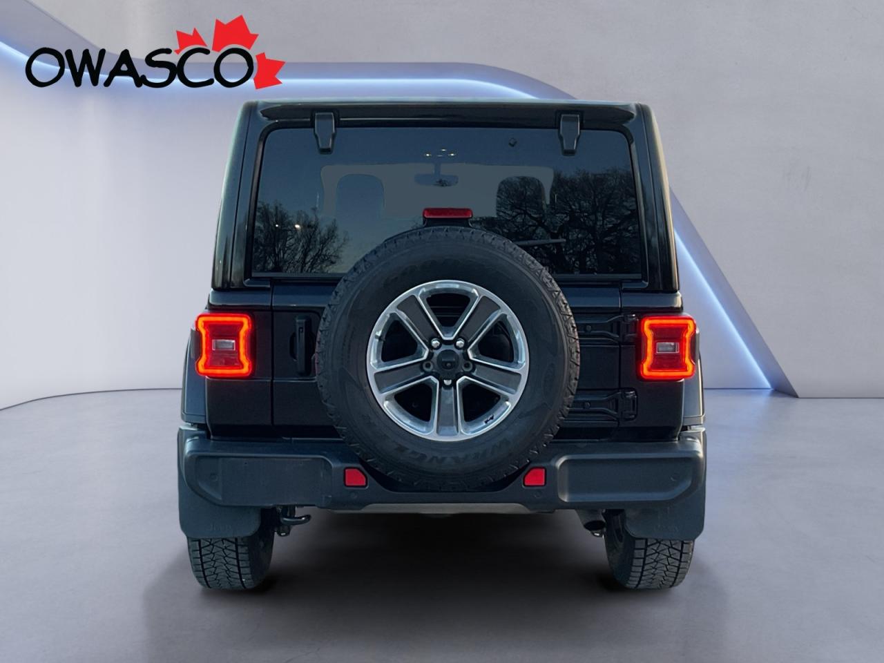 2021 Jeep Wrangler 3.6L Unlimited Sahara! Hybrid! Ready for You! Photo4