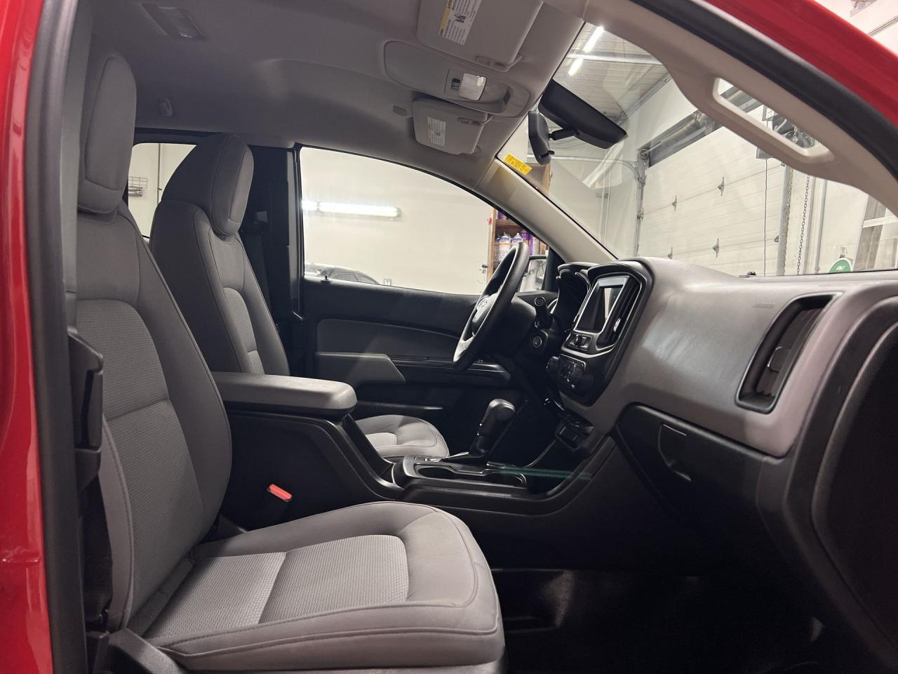 2019 Chevrolet Colorado ONLY 45,000KMS!| APPEARANCE PKG | ALLOYS |TONNEAU Photo