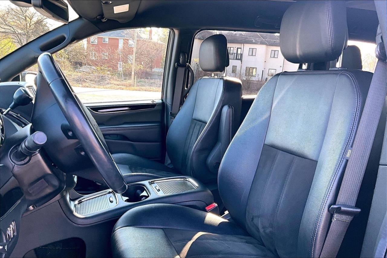 2019 Dodge Grand Caravan 35th Anniversary | Premium Pkg | DVD | FWD Photo