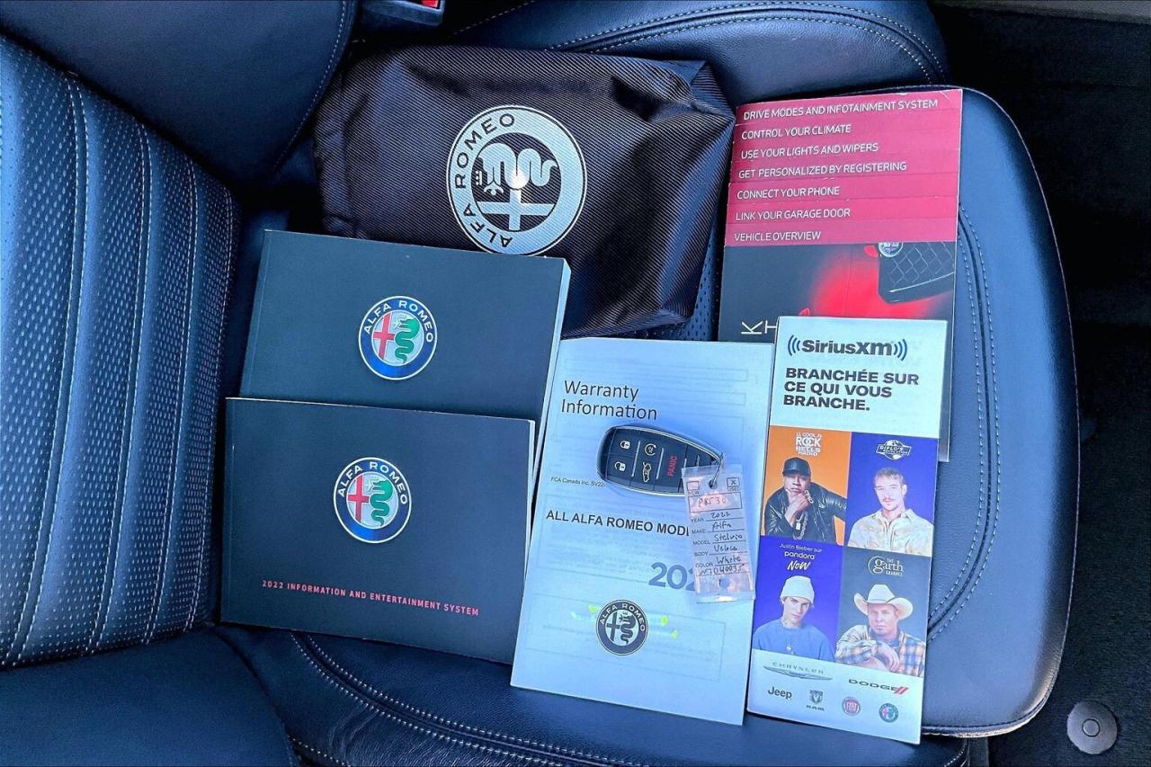 2022 Alfa Romeo Stelvio Veloce | Premium Leather | Harman Kardon | AWD Photo