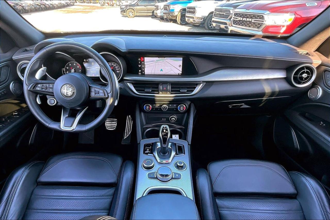 2022 Alfa Romeo Stelvio Veloce | Premium Leather | Harman Kardon | AWD Photo