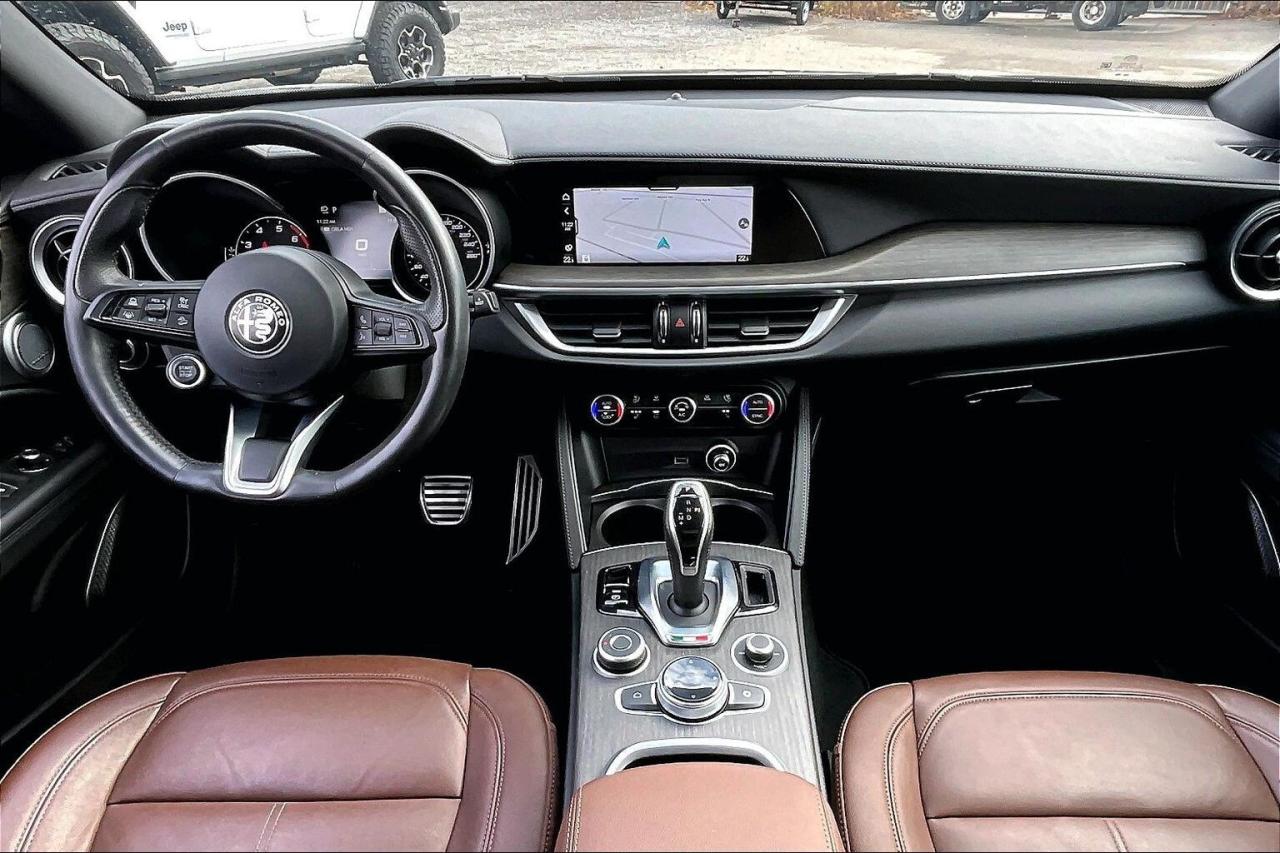 2022 Alfa Romeo Stelvio Ti | Active Assist Plus Pkg | Harman Kardon | AWD Photo