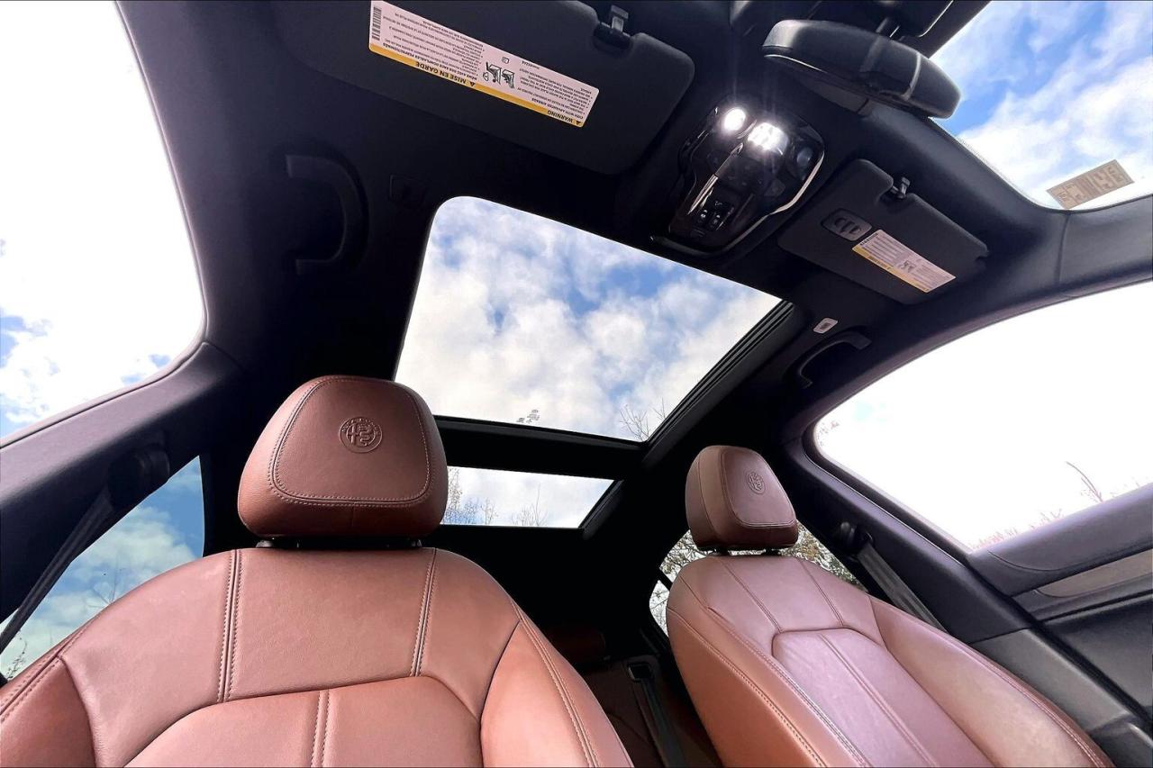 2022 Alfa Romeo Stelvio Ti | Active Assist Plus Pkg | Harman Kardon | AWD Photo