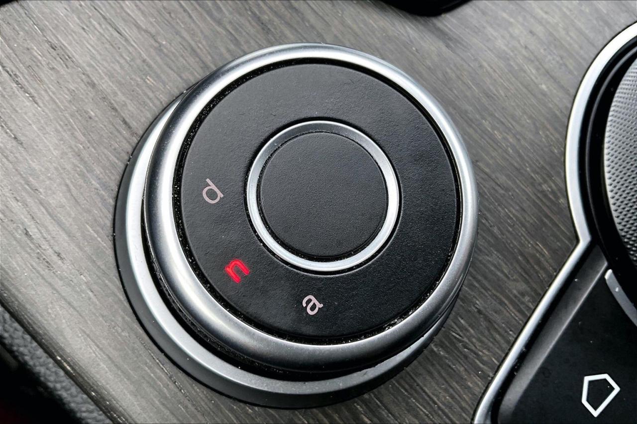 2022 Alfa Romeo Stelvio Ti | Active Assist Plus Pkg | Harman Kardon | AWD Photo