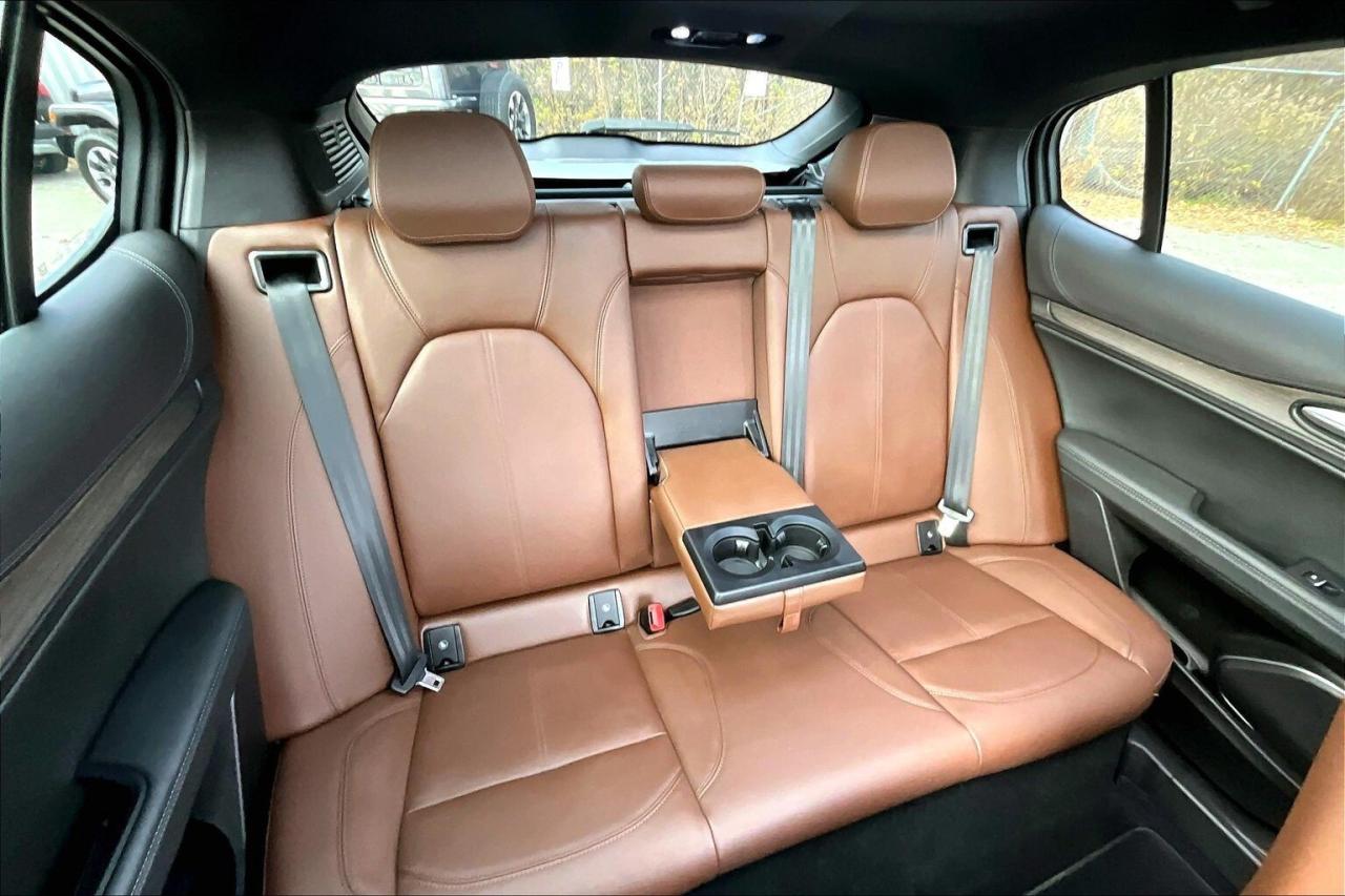 2022 Alfa Romeo Stelvio Ti | Active Assist Plus Pkg | Harman Kardon | AWD Photo