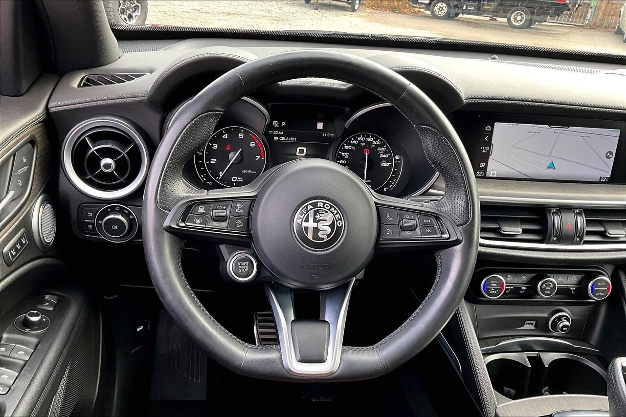 2022 Alfa Romeo Stelvio Ti | Active Assist Plus Pkg | Harman Kardon | AWD Photo