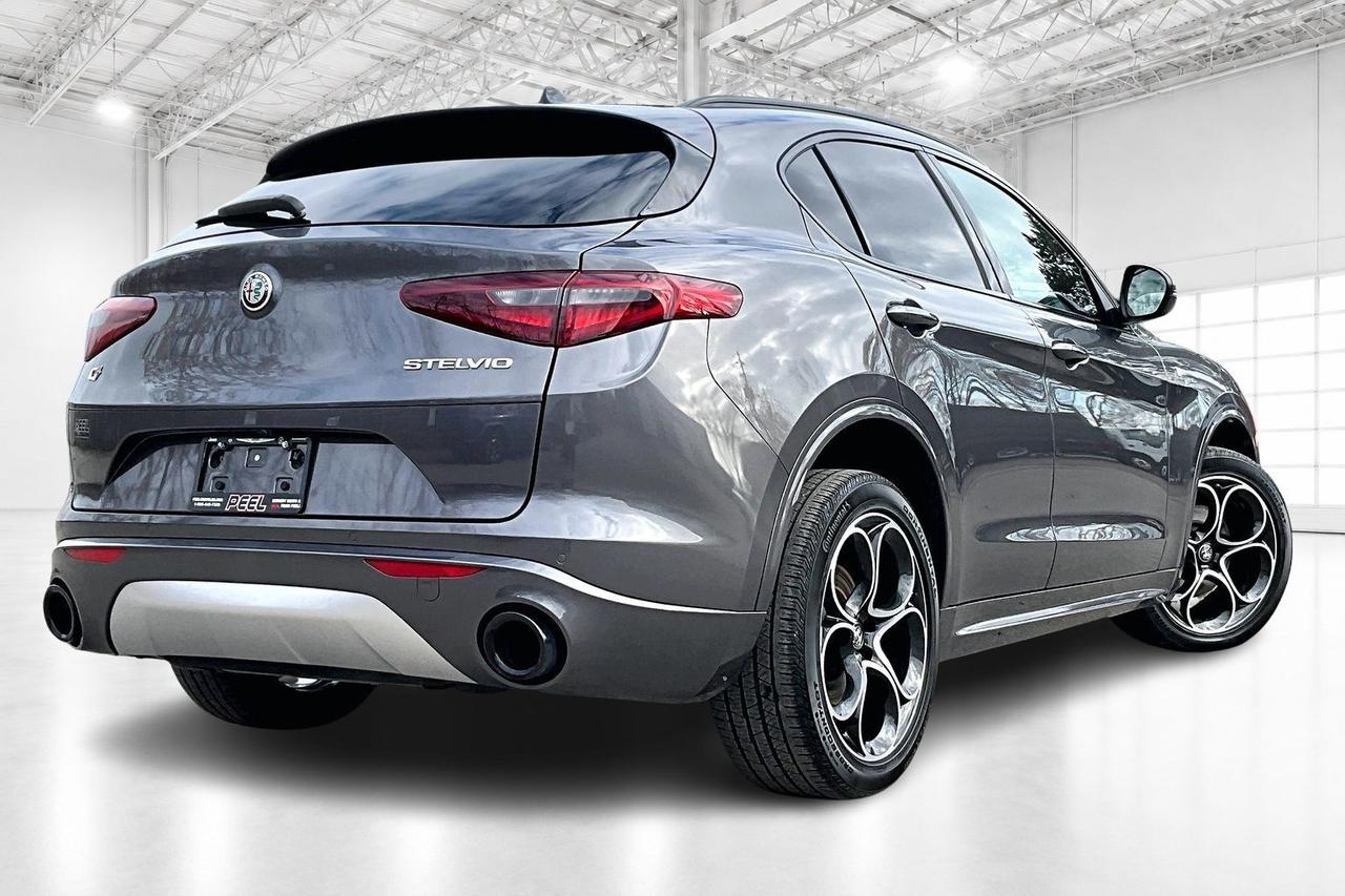 2022 Alfa Romeo Stelvio Ti | Active Assist Plus Pkg | Harman Kardon | AWD Photo