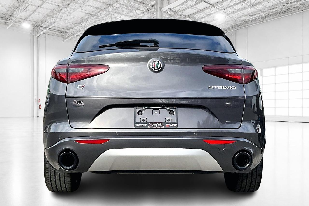 2022 Alfa Romeo Stelvio Ti | Active Assist Plus Pkg | Harman Kardon | AWD Photo