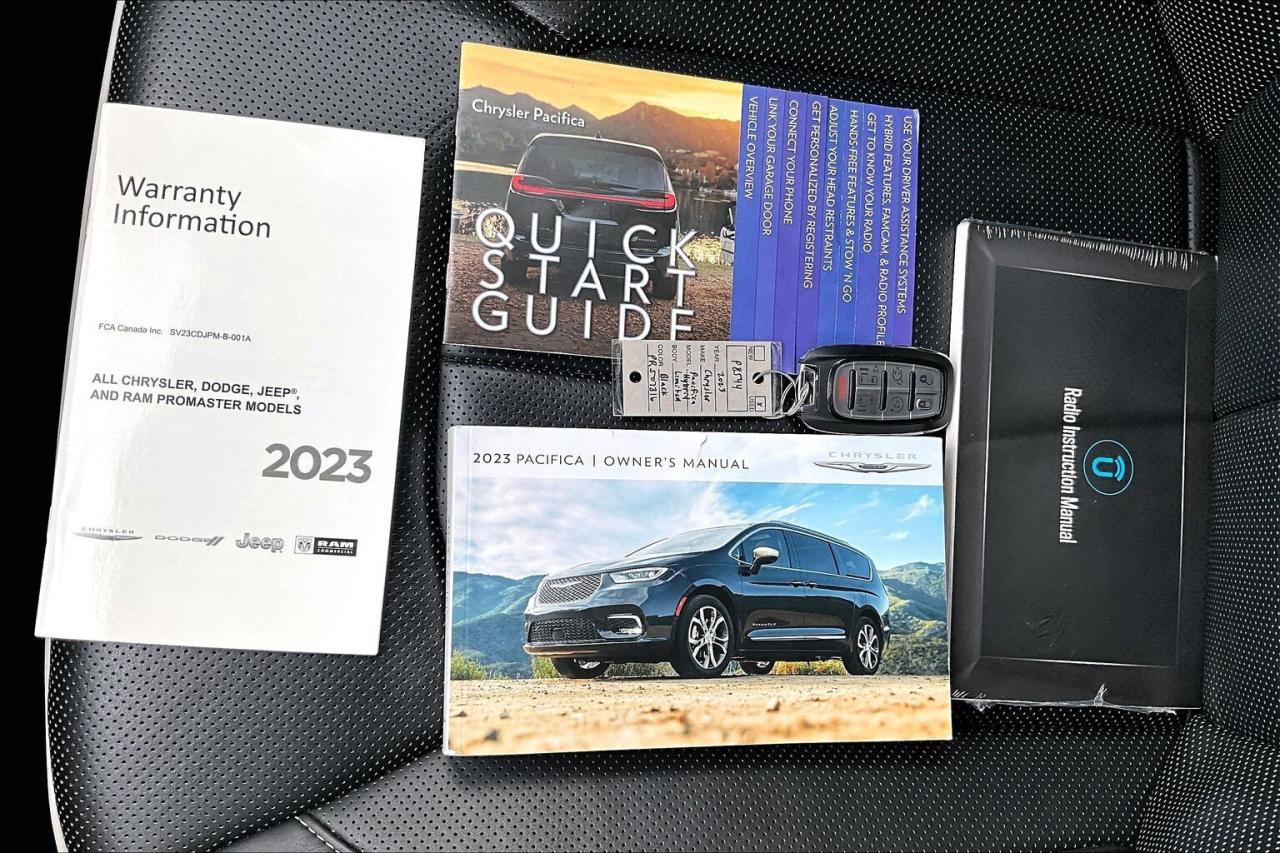 2023 Chrysler Pacifica Hybrid Limited PHEV S Appearance | Theatre Grp | FWD Photo