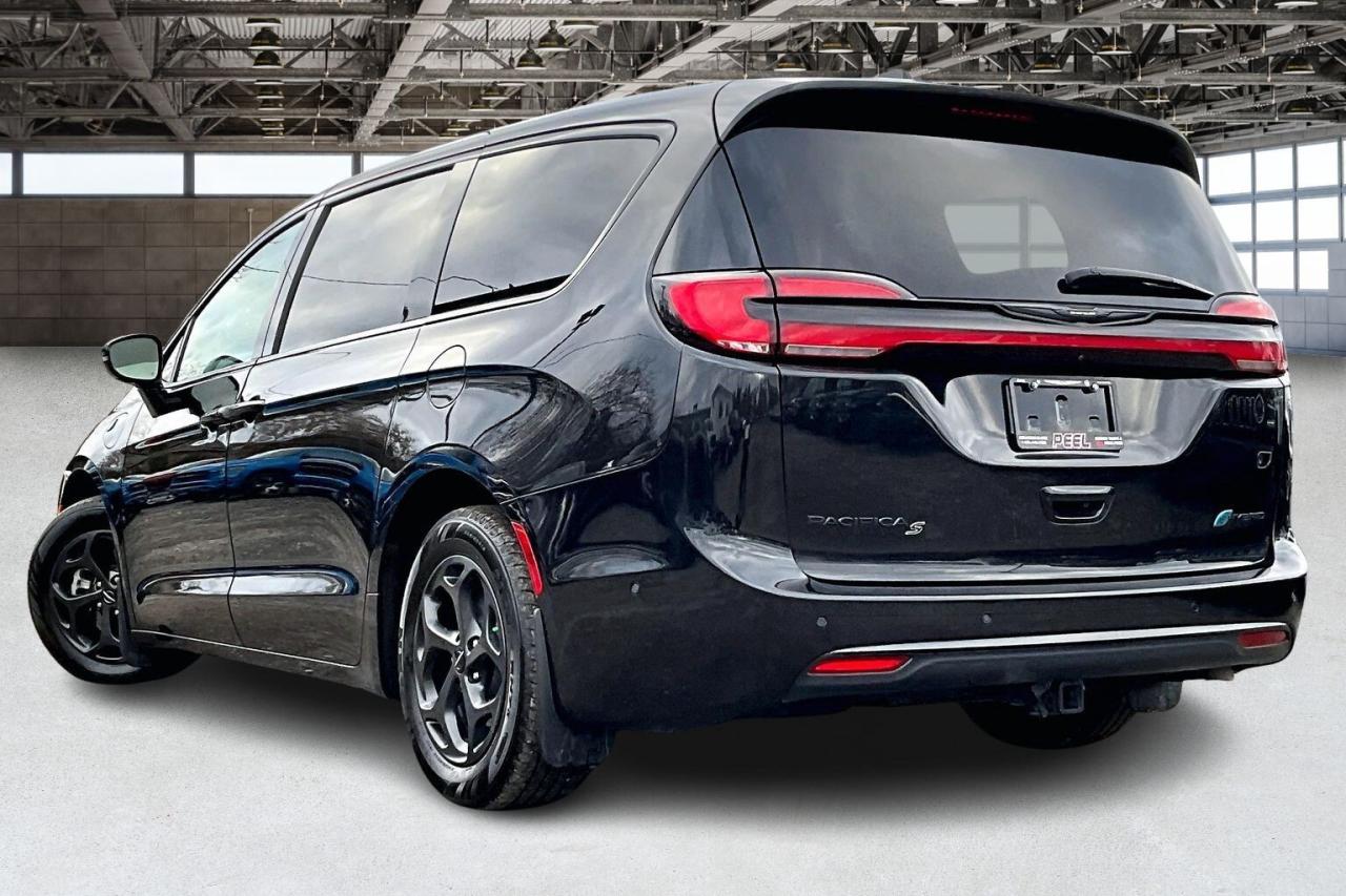 2023 Chrysler Pacifica Hybrid Limited PHEV S Appearance | Theatre Grp | FWD Photo